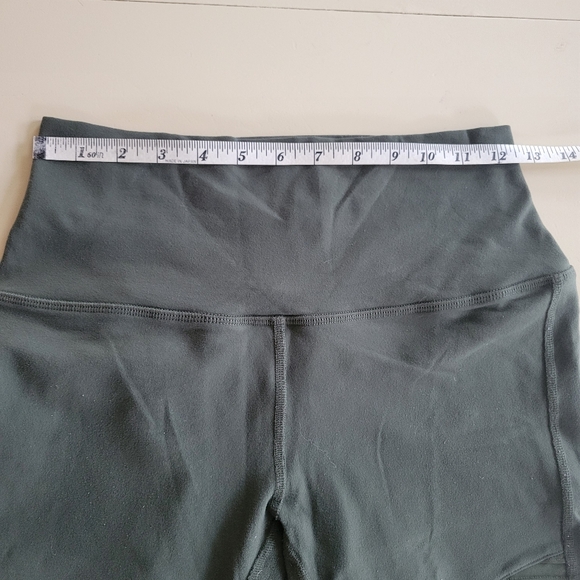 Alo Moto Leggings Mesh Cut Out Green - Picture 6 of 12